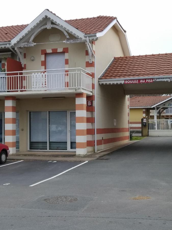 Au Cordouan Apartment เลอแวร์ดง-ซูร์-แมร์ ภายนอก รูปภาพ